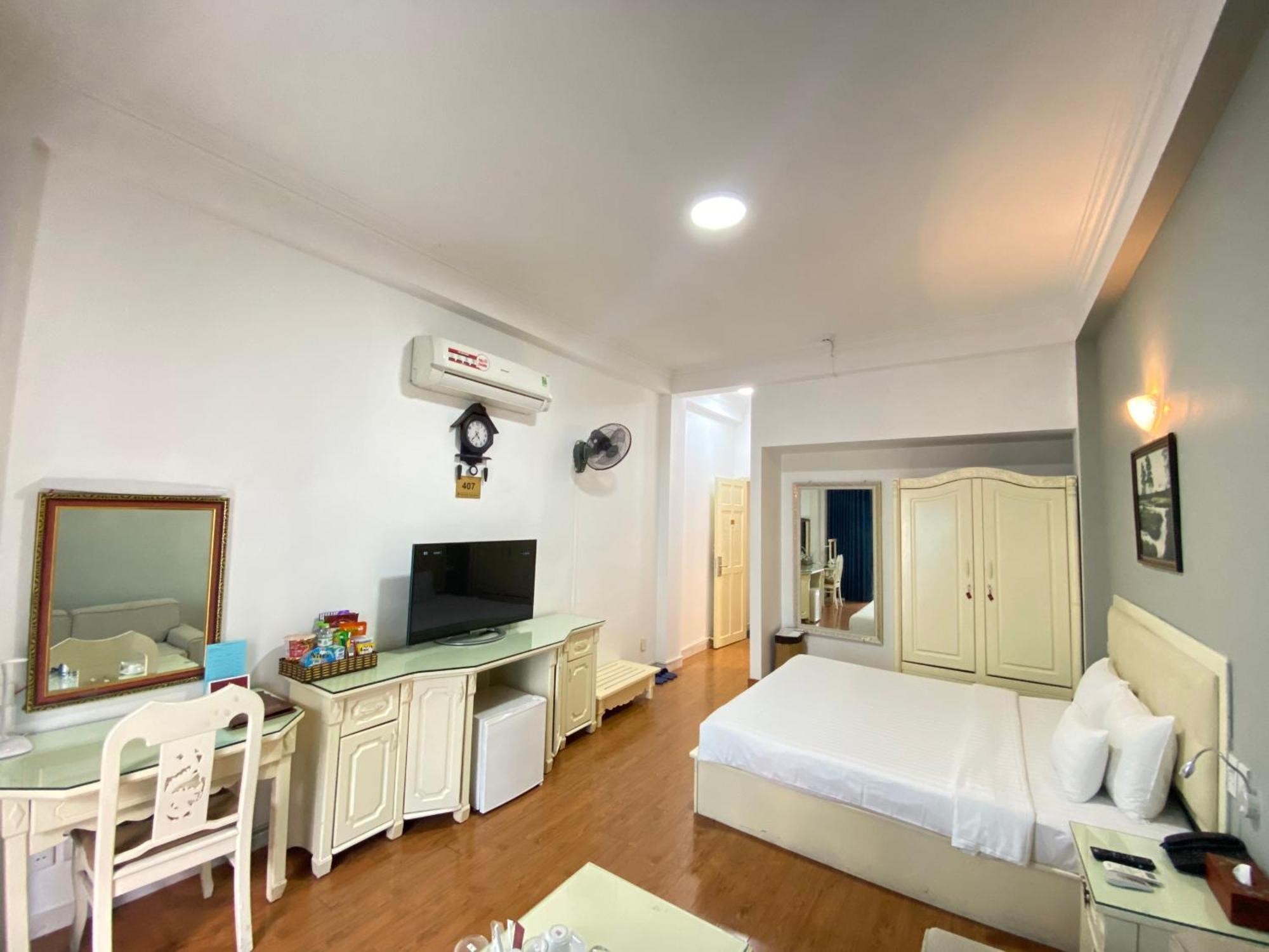 Khách sạn A25 - 35 Mạc Thị Bưởi