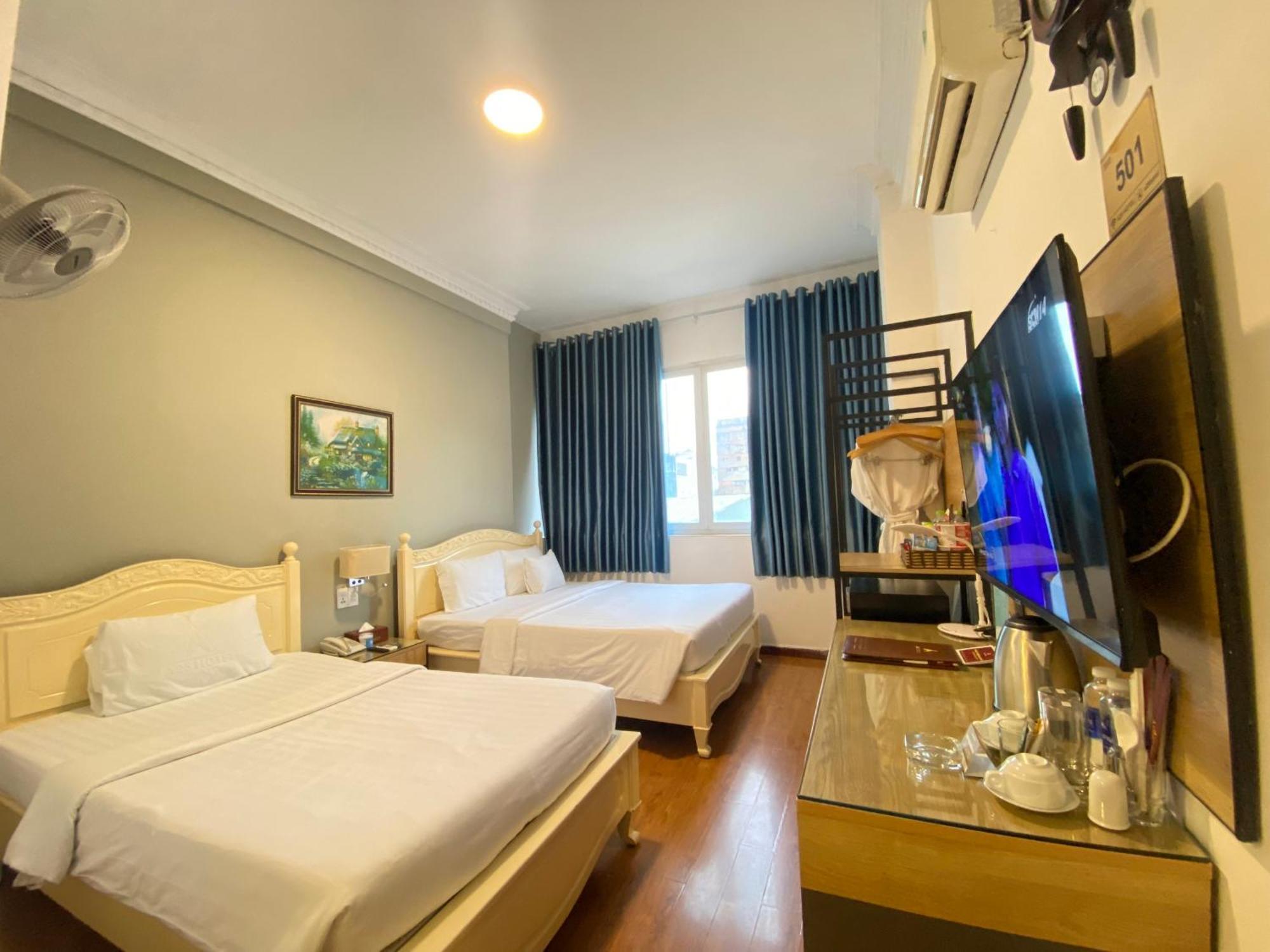 A25 - 35 Mạc Thị Bưởi Khách sạn 3*